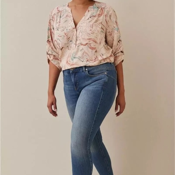 Torrid Harper Crepe de Chine Pullover V-neck Blouse Size 4X - Picture 4 of 11